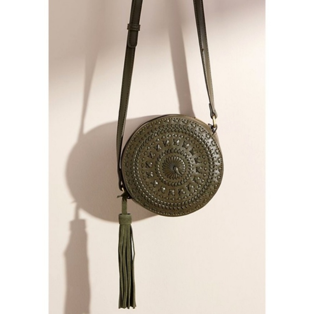 HTF NWT ANTHROPOLOGIE Woven Circle Bag - Picture 6 of 8
